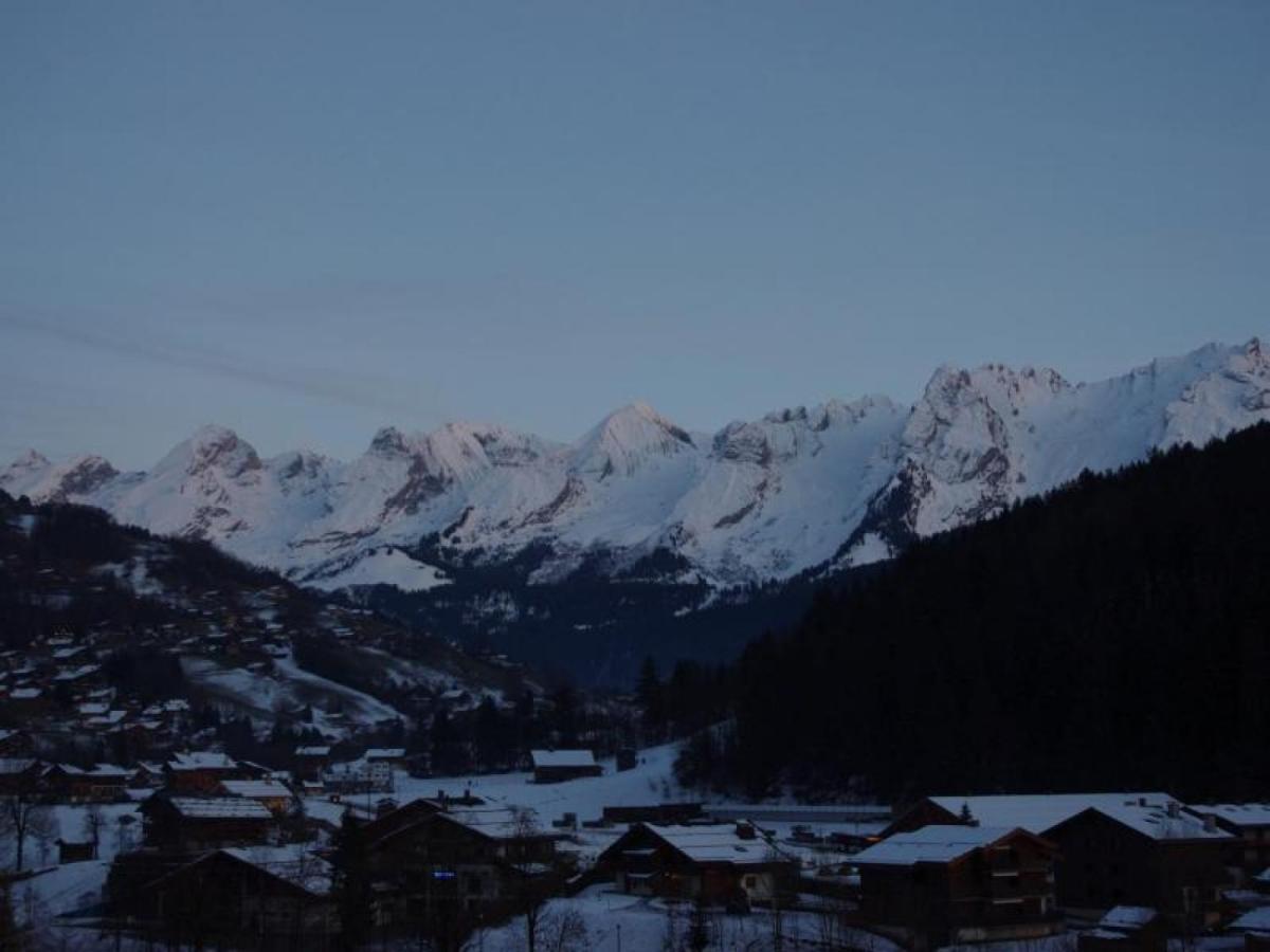 Studio Montagnard Avec Balcon, Vue Montagnes Et Acces Bien-Etre - Fr-1-467-38 * Le Grand-Bornand